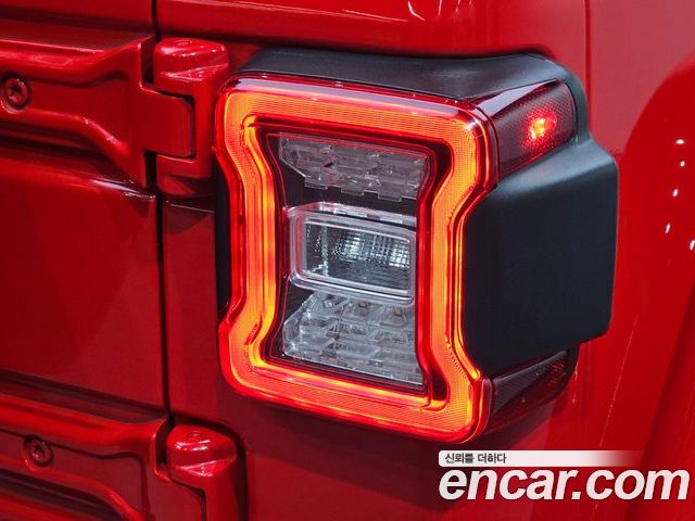 Jeep Wrangler 2023 — фото 9