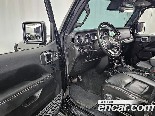 Jeep Wrangler 2022 — фото 10
