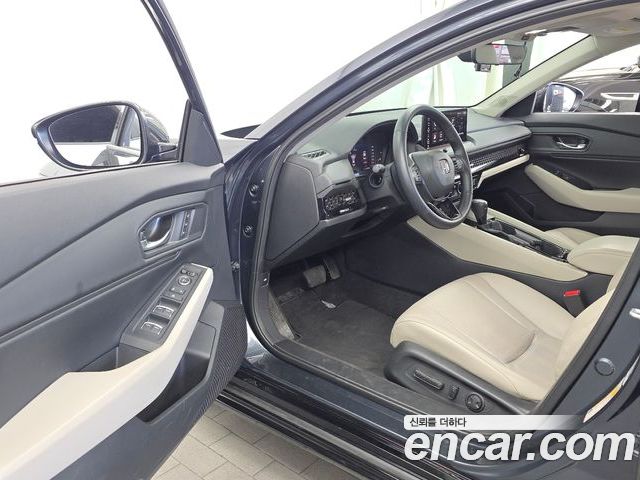 Honda Accord 2023 — фото 10