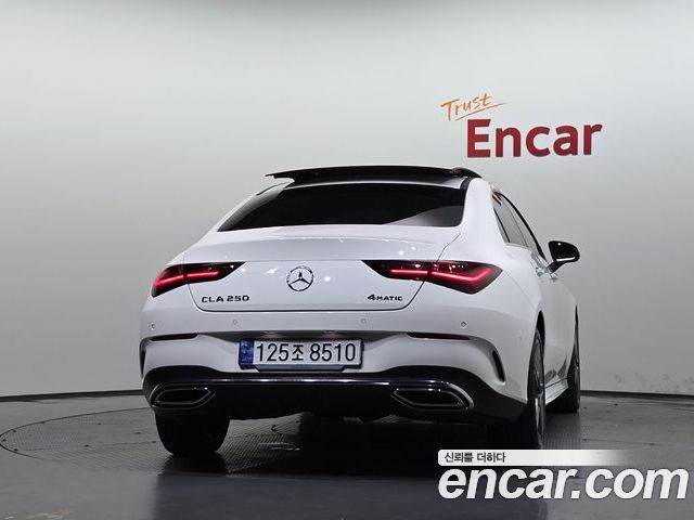 Mercedes-Benz CLA 2024 — фото 4