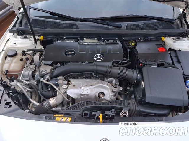 Mercedes-Benz A-Class 2023 — фото 3