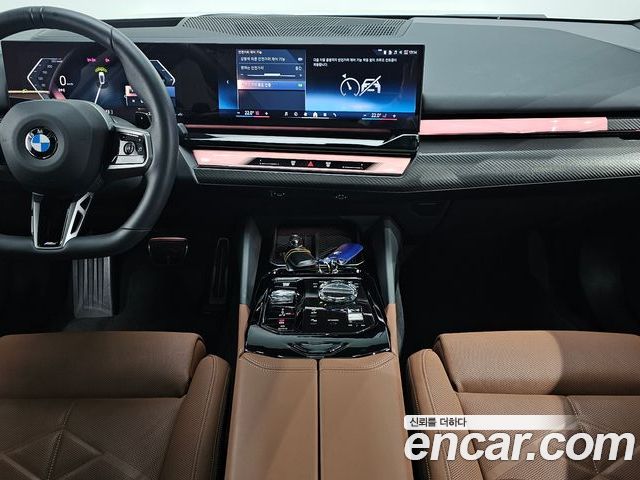 BMW 5 Series 2025 — фото 10
