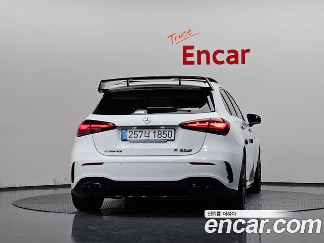Mercedes-Benz A-Class 2025 — фото 4
