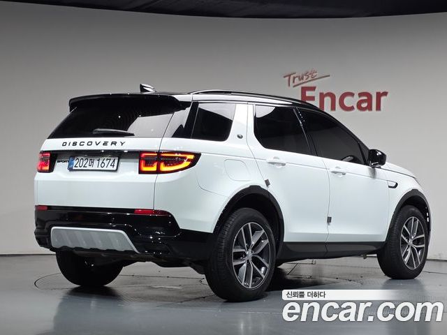 Land Rover Discovery Sport 2025 — фото 2