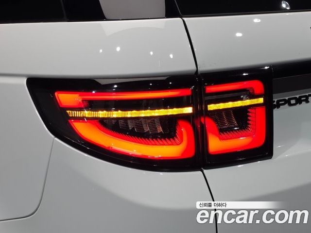 Land Rover Discovery Sport 2025 — фото 9