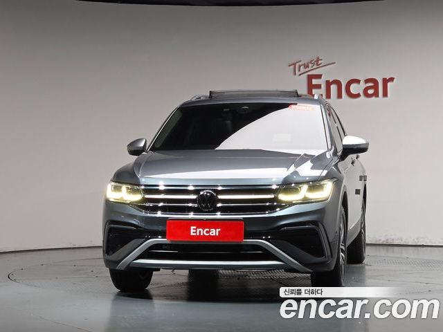 Volkswagen Tiguan 2023 — фото 3