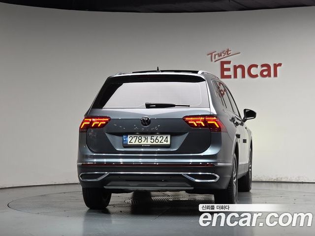 Volkswagen Tiguan 2023 — фото 4