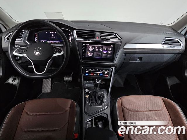 Volkswagen Tiguan 2023 — фото 10