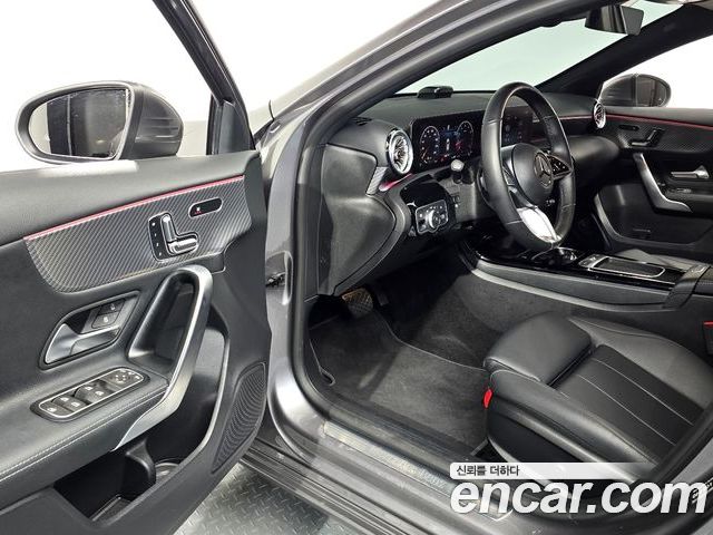 Mercedes-Benz A-Class 2025 — фото 10