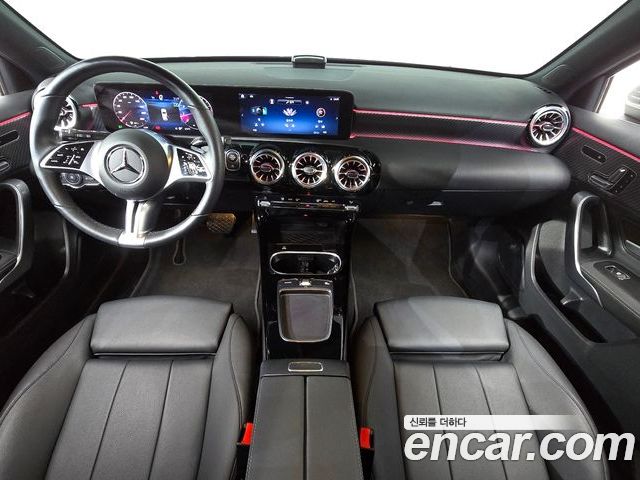 Mercedes-Benz A-Class 2025 — фото 7