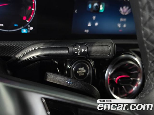 Mercedes-Benz A-Class 2025 — фото 9