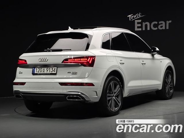 Audi Q5 2023 — фото 2