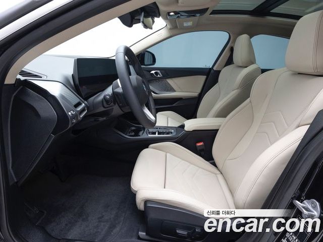 BMW 2 Series 2025 — фото 10
