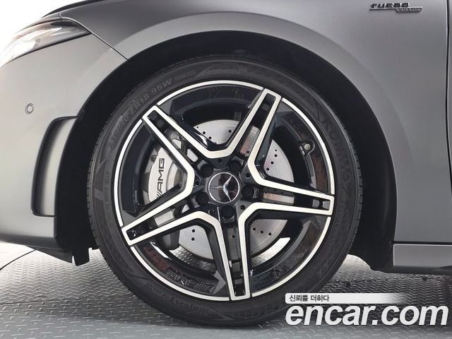 Mercedes-Benz A-Class 2023 — фото 5