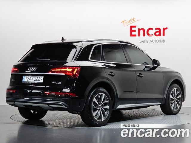 Audi Q5 2023 — фото 2