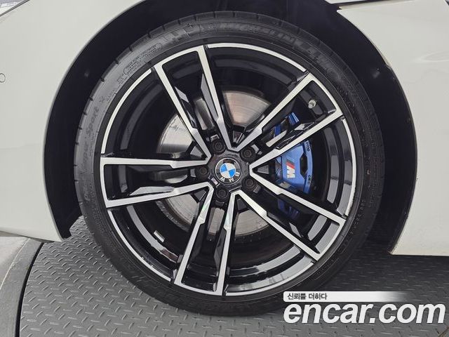 BMW Z4 2022 — фото 5