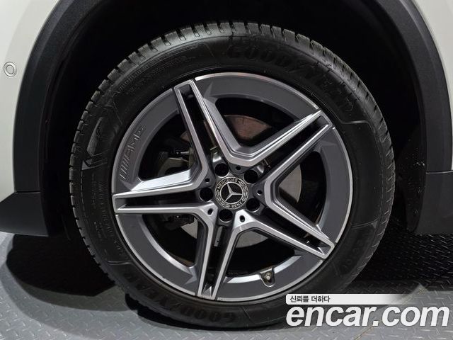 Mercedes-Benz GLA 2023 — фото 5