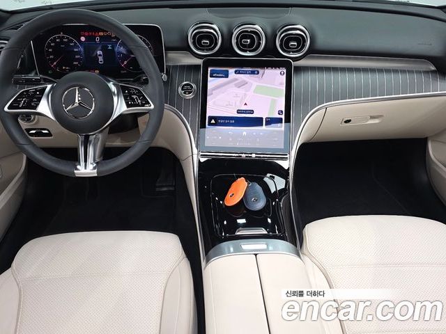 Mercedes-Benz C-Class 2025 — фото 10