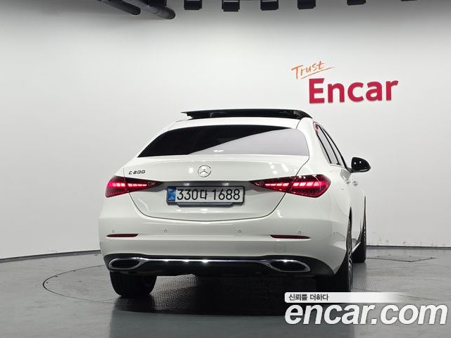 Mercedes-Benz C-Class 2025 — фото 4