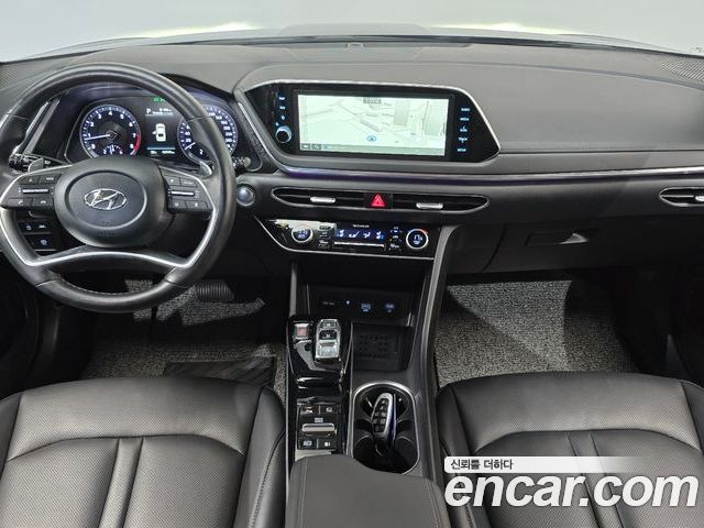Hyundai Sonata 2022 — фото 10