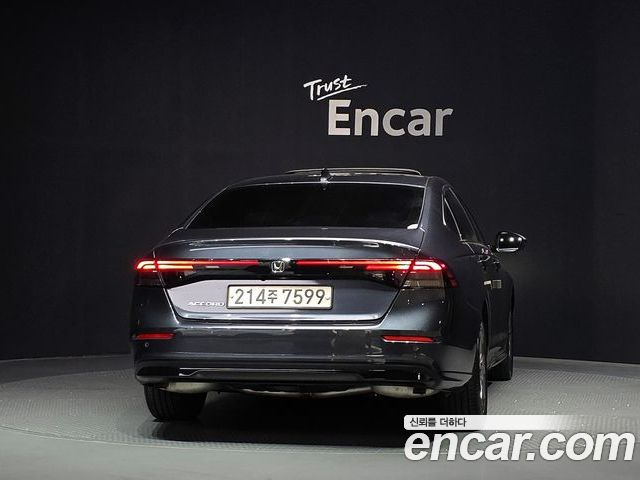 Honda Accord 2023 — фото 4