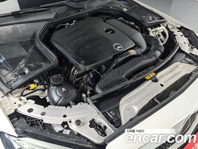 Mercedes-Benz C-Class 2023 — фото 6
