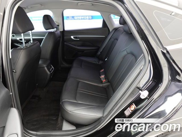Hyundai Sonata 2023 — фото 10