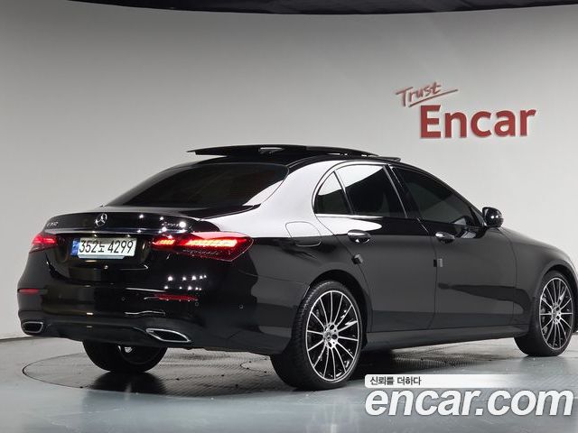 Mercedes-Benz E-Class 2023 — фото 2