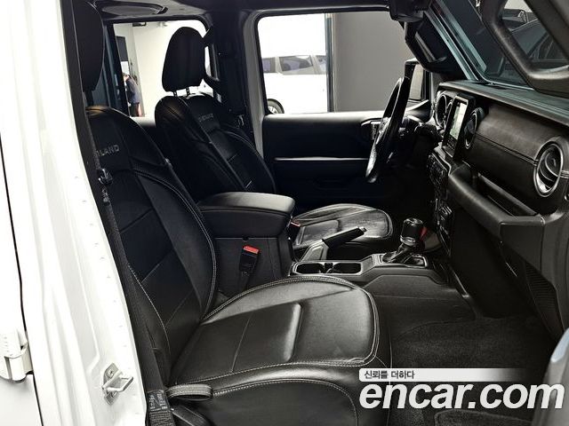 Jeep Wrangler 2021 — фото 10