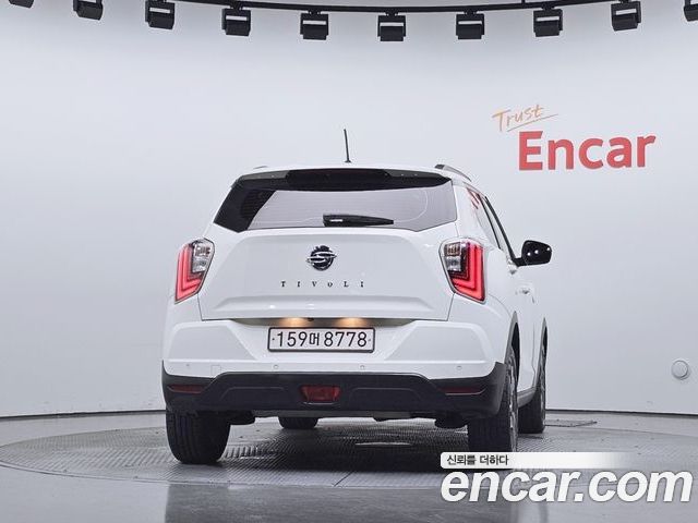 SsangYong Tivoli 2022 — фото 4