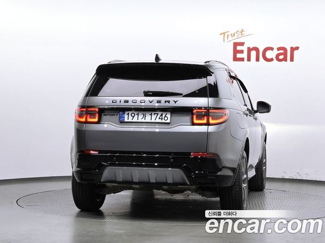 Land Rover Discovery Sport 2025 — фото 4