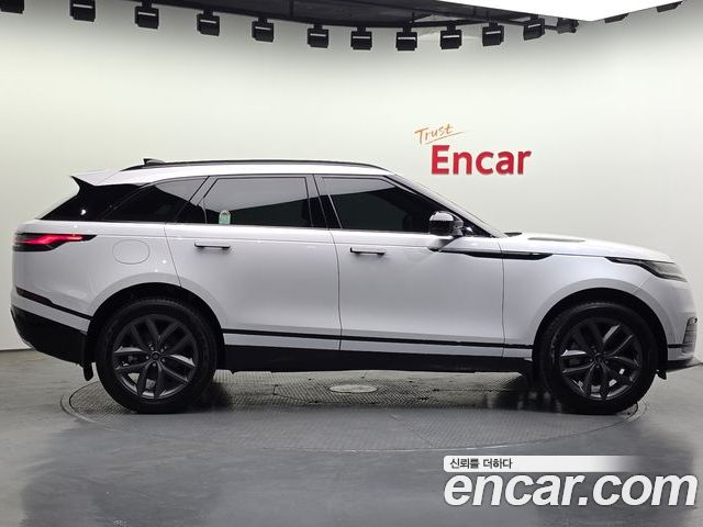 Land Rover Range Rover Velar 2026 — фото 5