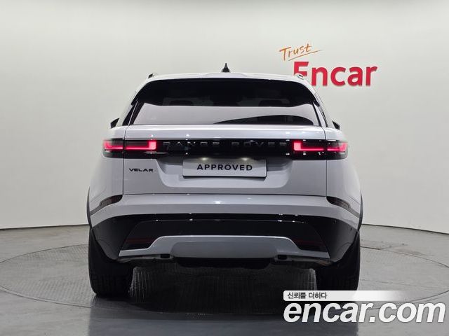 Land Rover Range Rover Velar 2026 — фото 6
