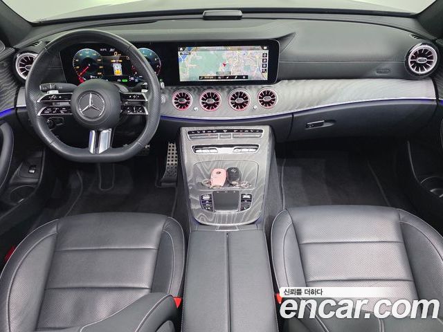 Mercedes-Benz E-Class 2023 — фото 10