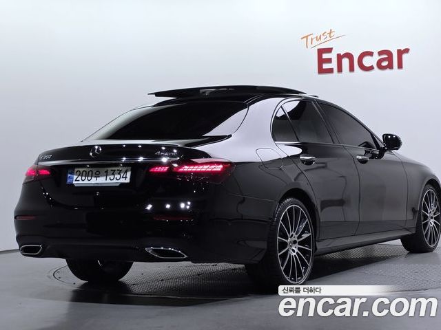 Mercedes-Benz E-Class 2023 — фото 2