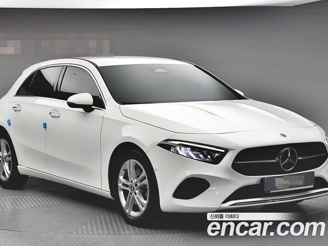 Mercedes-Benz A-Class 2024 — фото 2