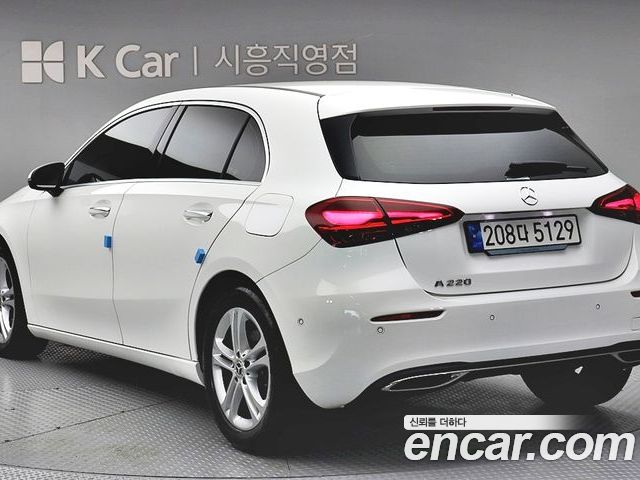 Mercedes-Benz A-Class 2024 — фото 4