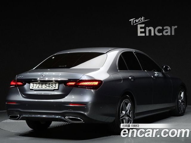 Mercedes-Benz E-Class 2023 — фото 2