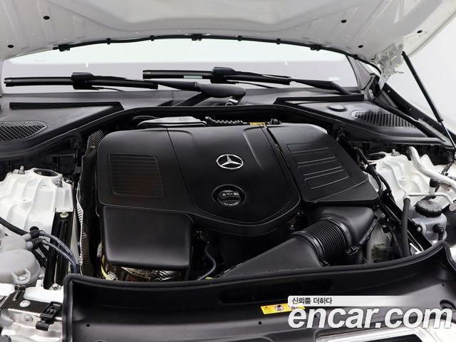Mercedes-Benz E-Class 2024 — фото 6