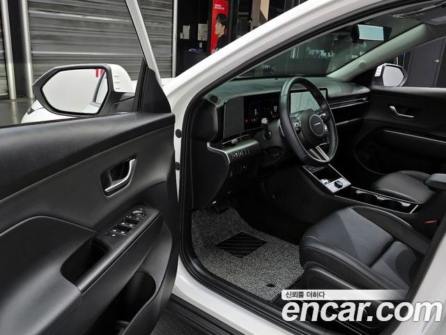 Hyundai Kona 2023 — фото 10