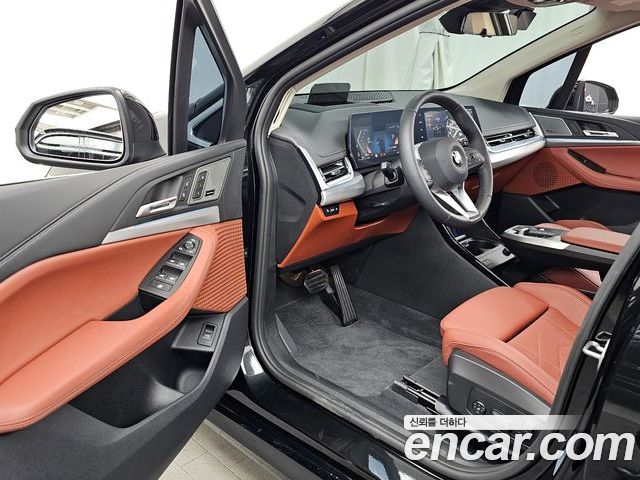 BMW 2 Series 2026 — фото 10
