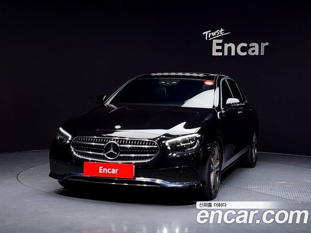 Mercedes-Benz E-Class 2023 — фото 3