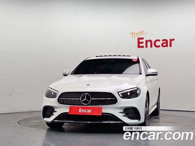 Mercedes-Benz E-Class 2023 — фото 3