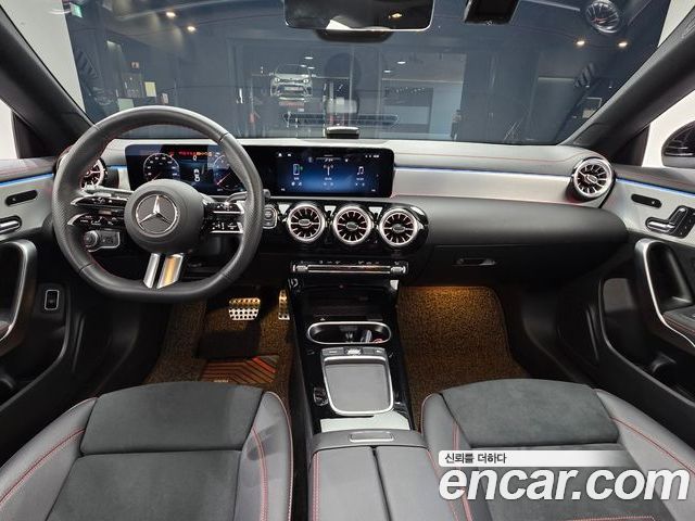 Mercedes-Benz CLA 2024 — фото 10