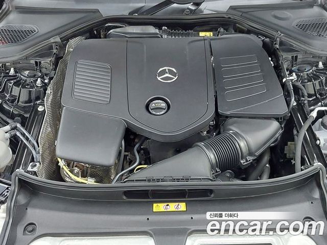 Mercedes-Benz E-Class 2025 — фото 6