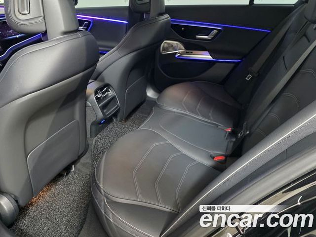 Mercedes-Benz E-Class 2025 — фото 10