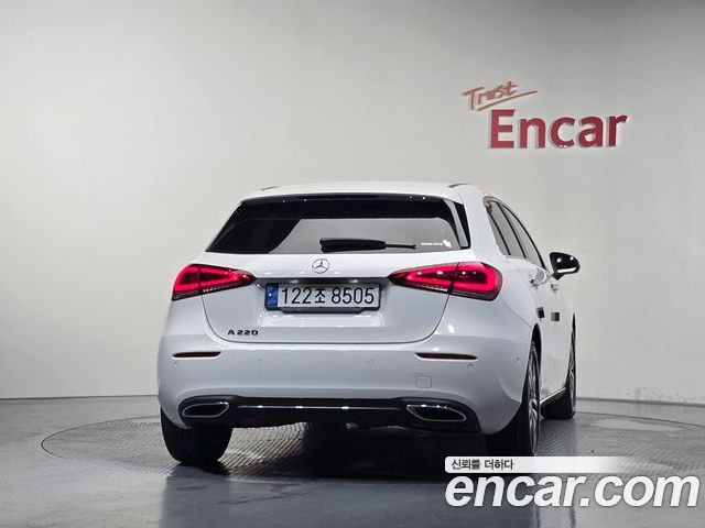 Mercedes-Benz A-Class 2022 — фото 4