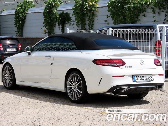 Mercedes-Benz C-Class 2023 — фото 3