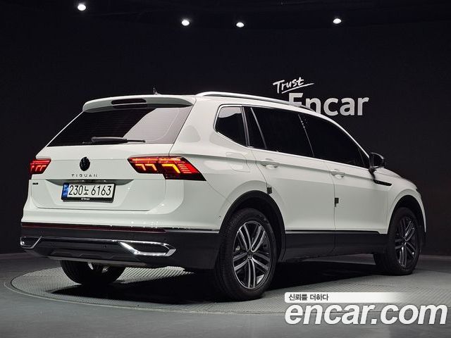 Volkswagen Tiguan 2023 — фото 2