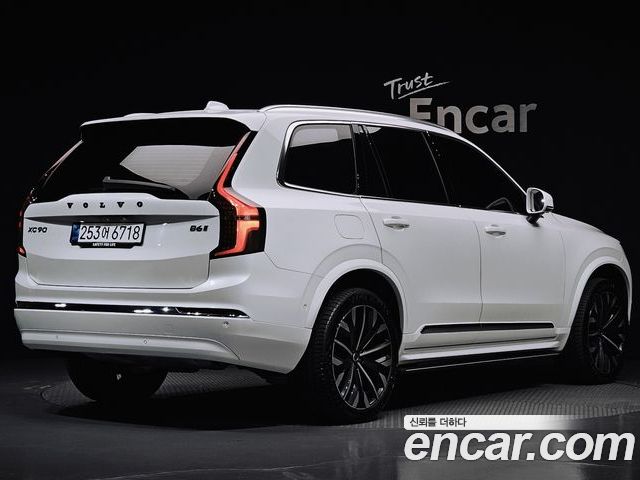 Volvo XC90 2026 — фото 2